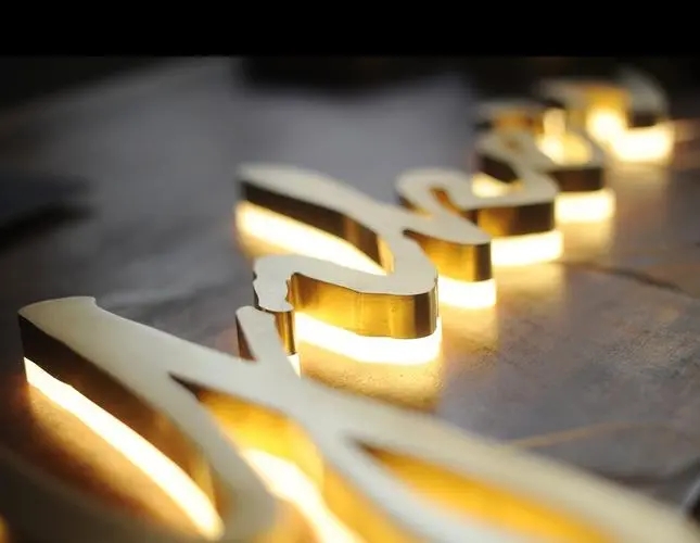 卡布灯箱 成都卡布灯箱樱桃视频APP免费下载制作安装