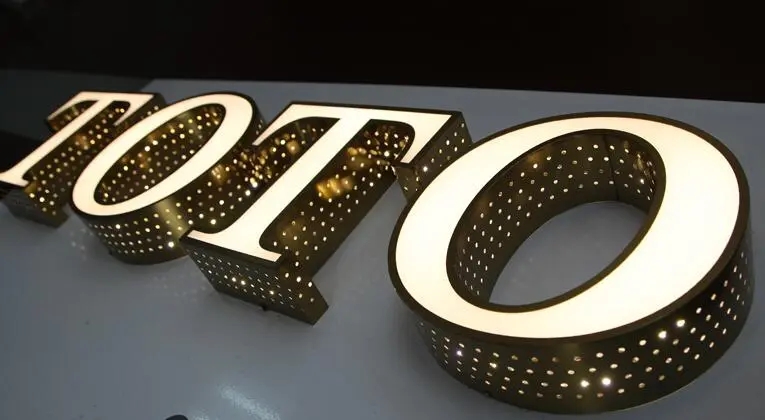 四川广告公司标识标牌的选材！