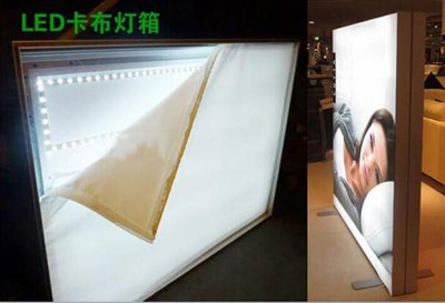 成都广告樱桃视频APP免费下载的颜色起着关键作用