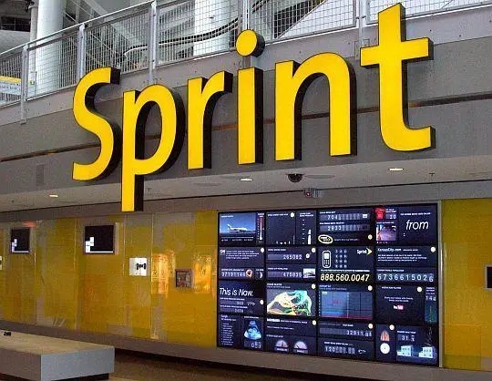 成都广告樱桃视频APP免费下载的水晶背发光字的特点